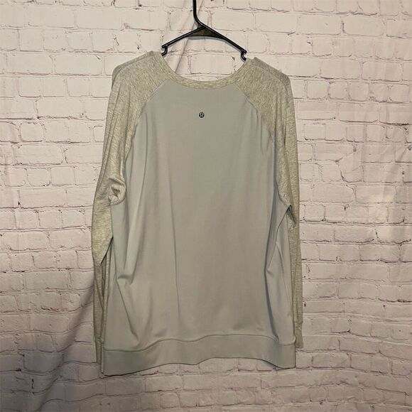 Lululemon Men's L Long Sleeve Crewneck Pullover - Picture 6 of 6